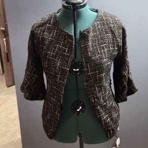 Classic white/black tweed 3/4 sleeve jacket